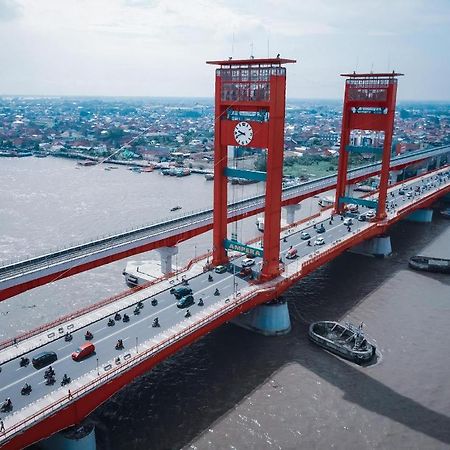 Oyo 2025 Wisma Musdalifa Palembang Luaran gambar